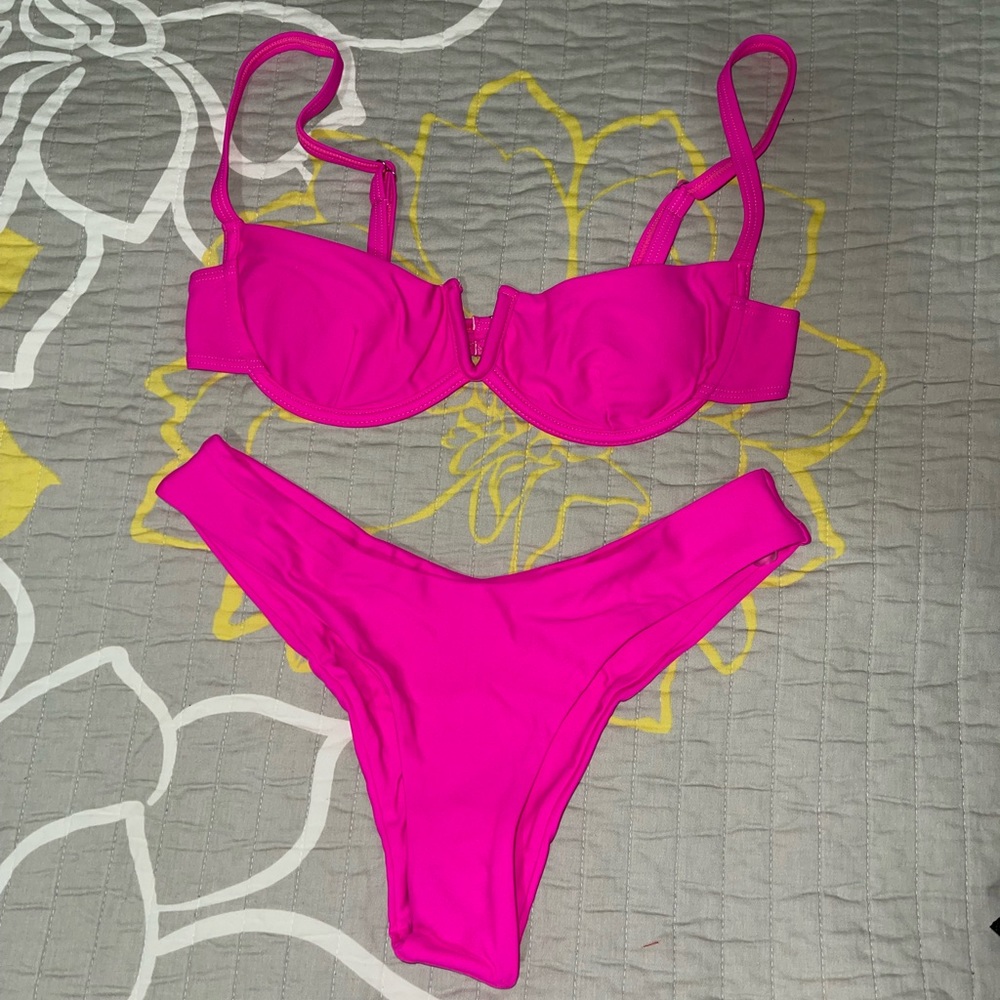 SHEIN Two Piece Underwire Bathing Suit